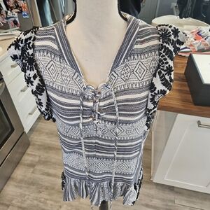 Elegant Black and White Women's Swim Coverup